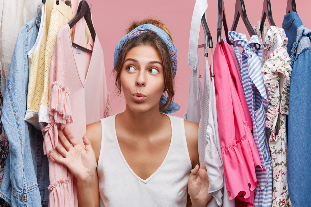 Οργάνωση ρούχων – 3 + 1 αντικείμενα που θα σας λύσουν τα χέρια